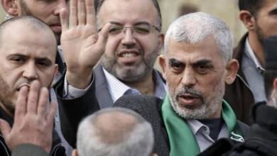 إسرائيل تدرس تسوية تقضي بترحيل قادة "حماس" إلى خارج قطاع غزة